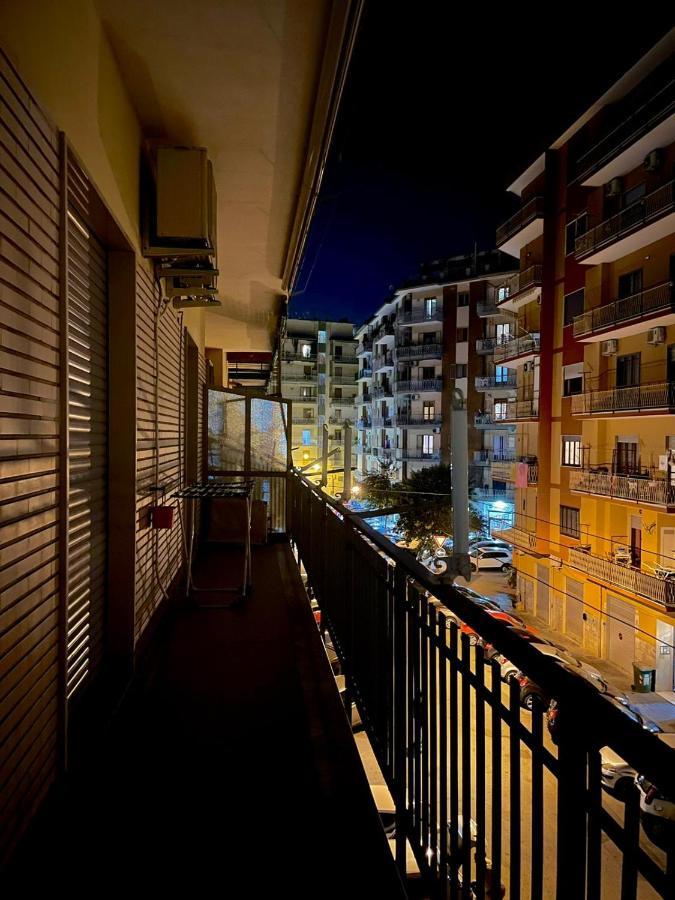 Casa Vacanza Supernova Салерно Экстерьер фото